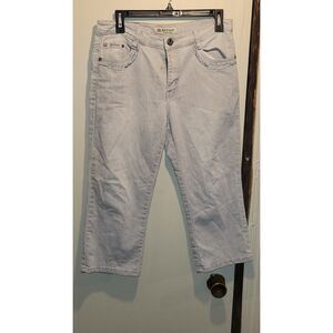 Women's H & D capris size 12 (T215)